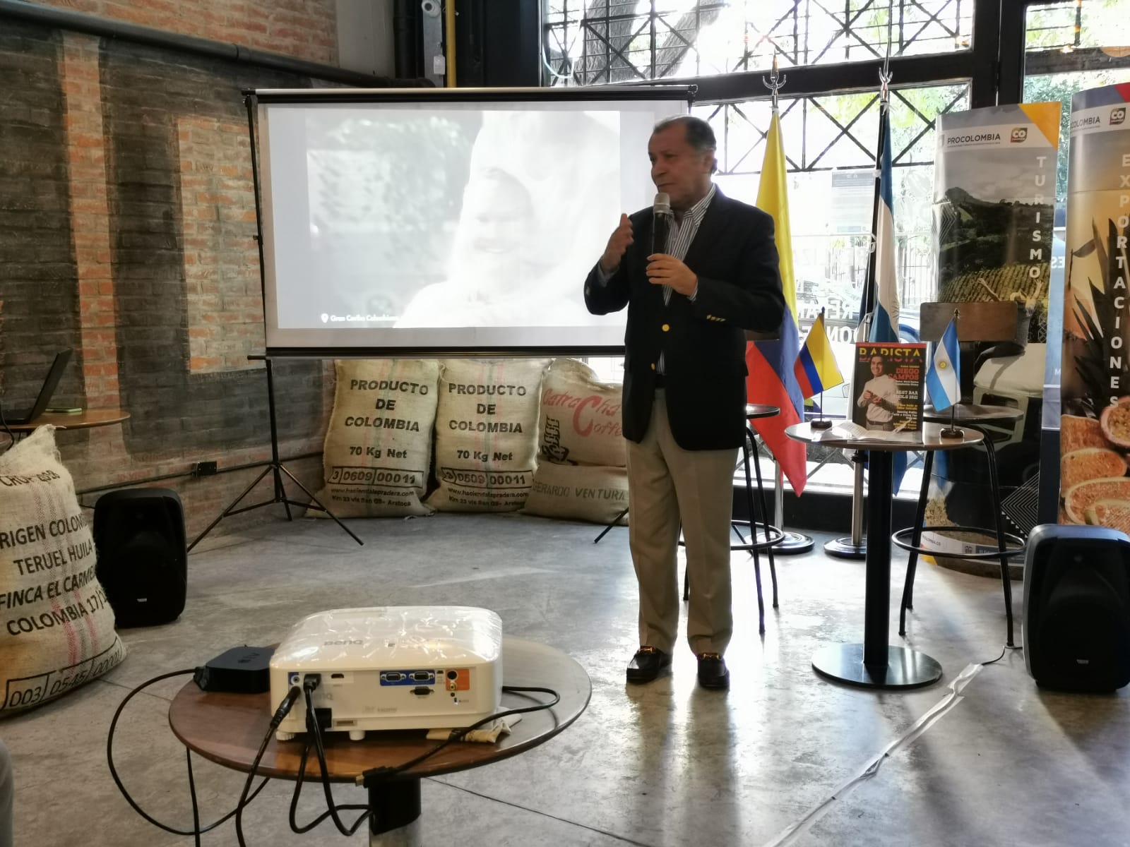 Buenos Aires con aroma a café Presentación y clase magistral de barismo con el colombiano Diego Campos – Barista, campeón mundial y tostador de café en Buenos Aires 