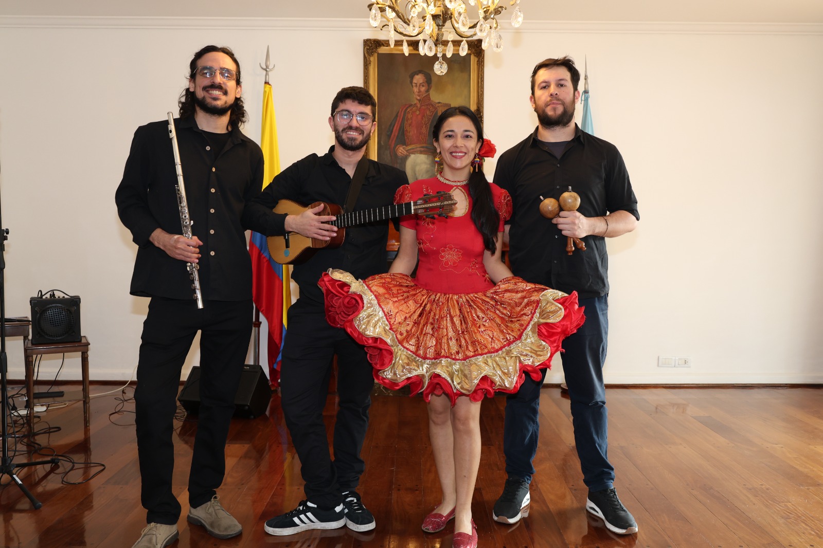 De izquierda a derecha: Lautaro Pérez, Juan Viviani, Amanda Rozo y Jhon Narváez, miembros de Camoruco. Autor: Nicolás Colombo (nikofoto71_).