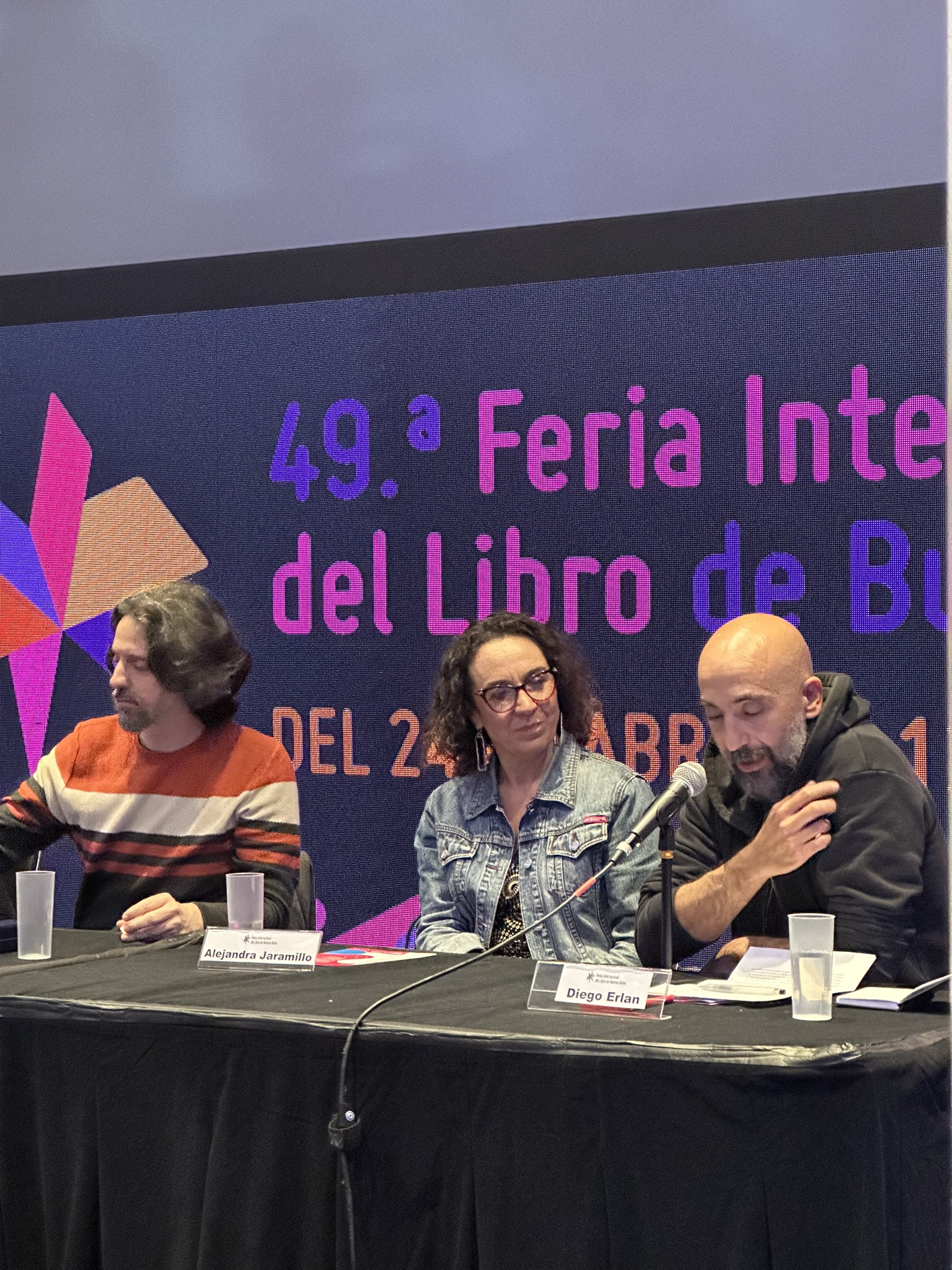 Desarrollo del Diálogo de Escritoras y Escritores Latinoamericanos. Autor: Prensa de la Embajada de Colombia.