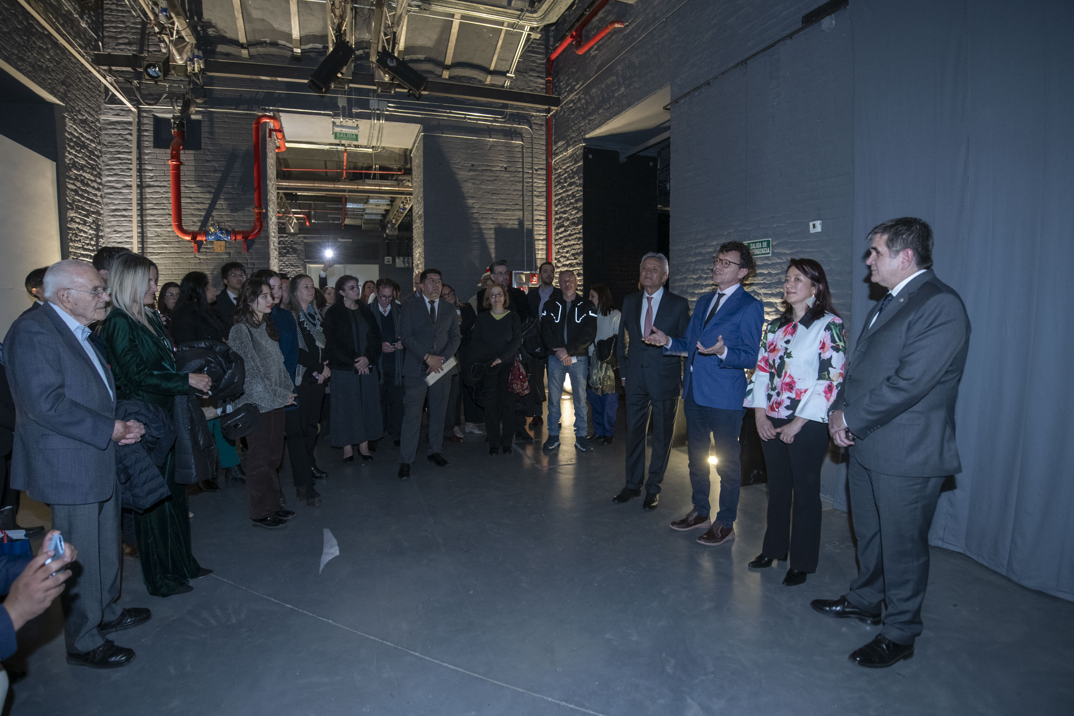 Discursos de apertura durante el coctel. Autor: Teatro Colón/Juanjo Bruzza