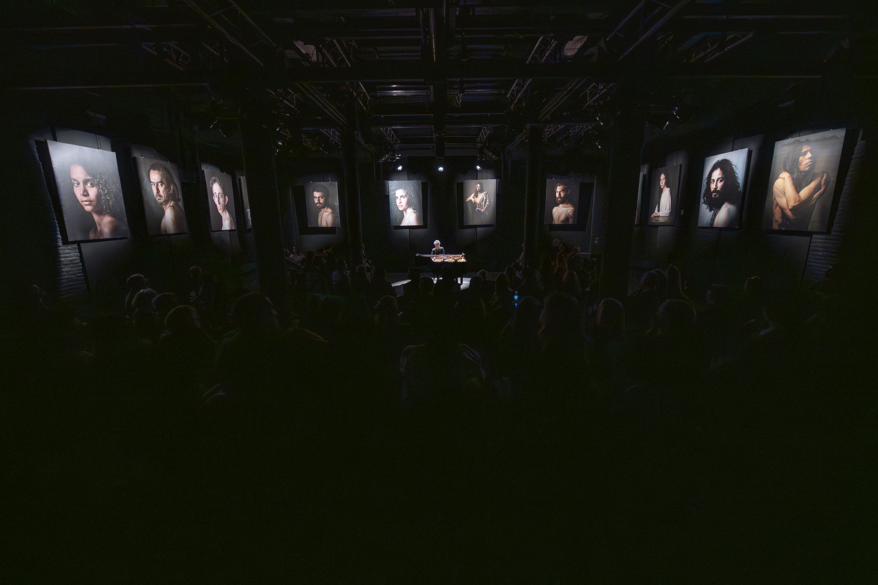 Desarrollo de la expo-concierto Reflejos de Macondo. Autor: Teatro Colón/Juanjo Bruzza