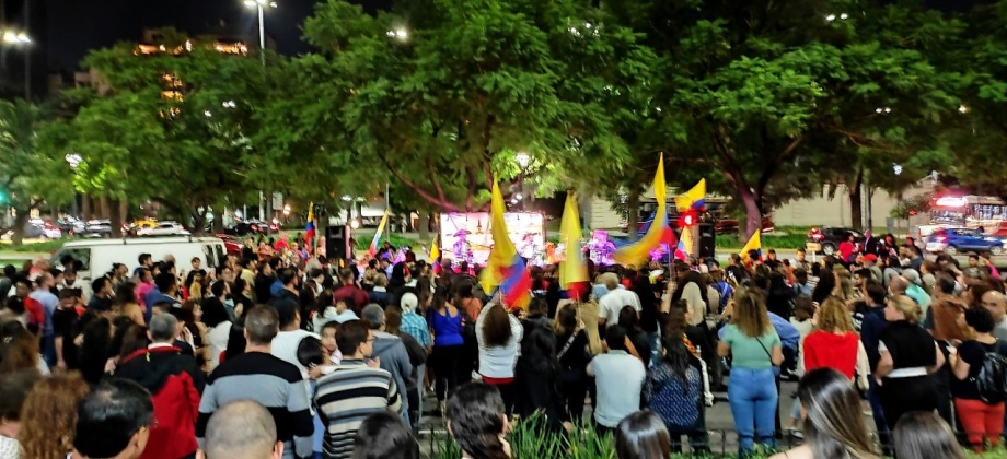 Misión diplomática de Colombia en Argentina abrió sus puertas y se unió a la Noche de las Embajadas