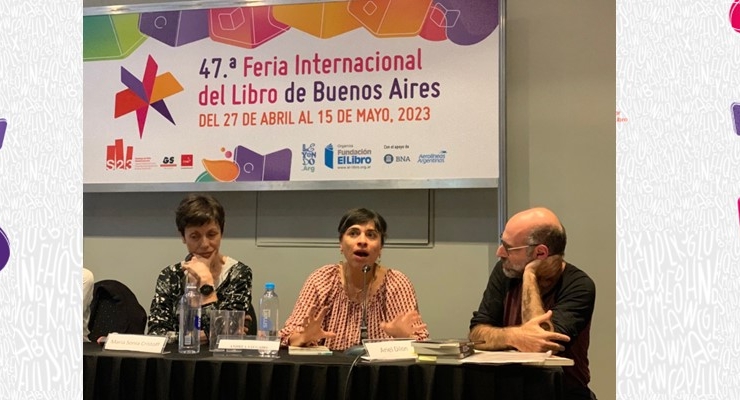 La escritora colombiana Andrea Salgado participa en la Feria del Libro de Buenos Aires